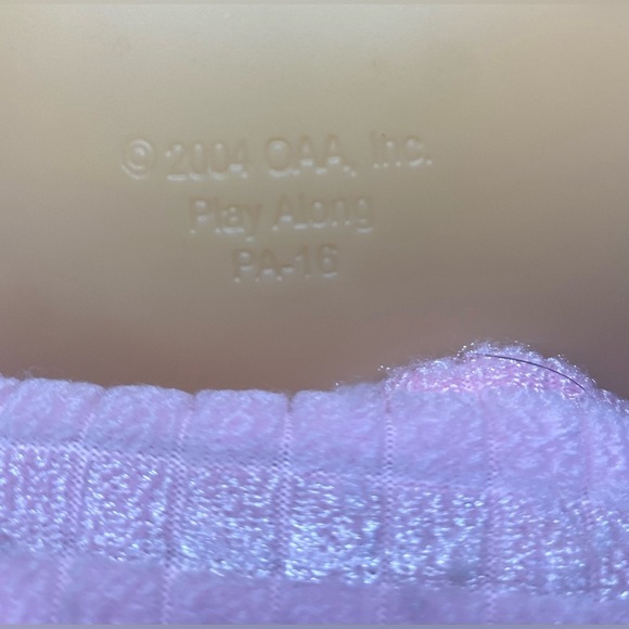 Cabbage Patch Kid Doll
Vintage 2004
Soft Body
brown hair, blue eyes, pink dress - Picture 5 of 14